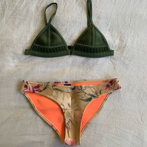 Triangl Bikini Set